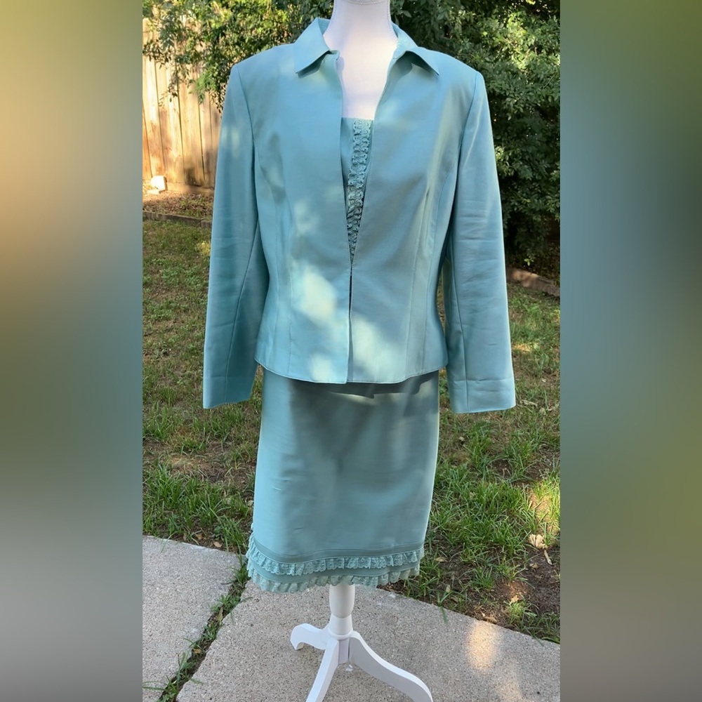 Albert Nipon 3-Piece Suit in Eggshell Blue -Size 14 - Formal